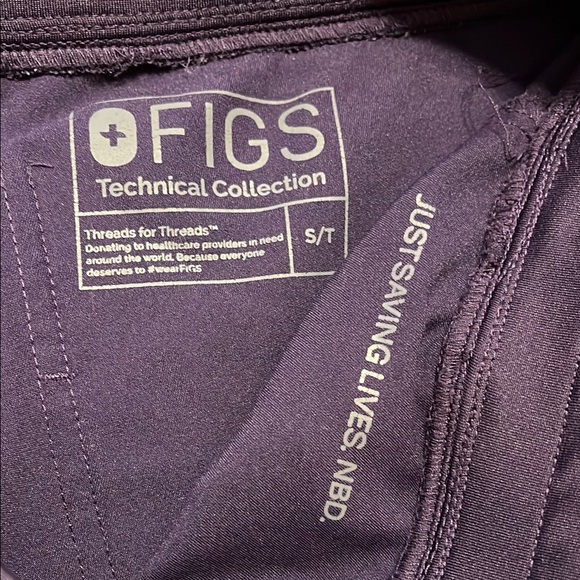 Figs Zamora Jogger Scrub Pants Purple Scrubs Bottoms - size Small Tall - Picture 9 of 16